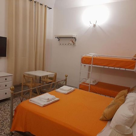 Casa Roma Affittacamere Εξωτερικό φωτογραφία